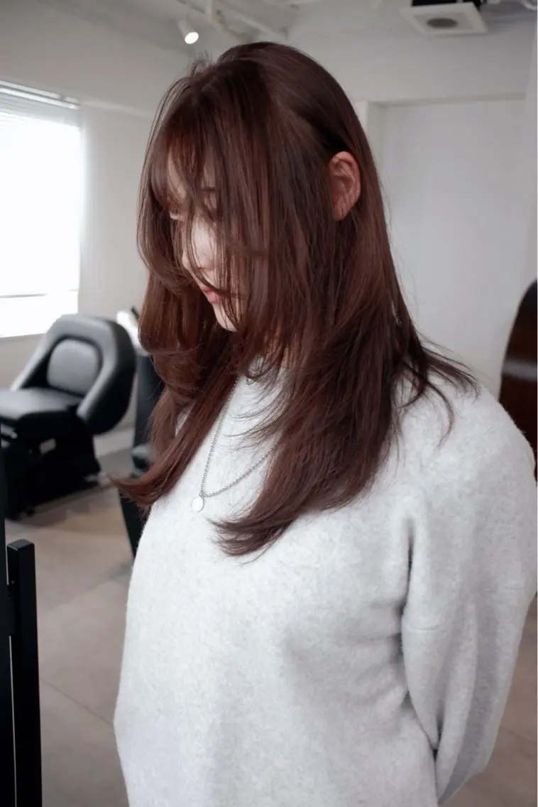 セミロング カラー 瀬利 華加のヘアスタイル