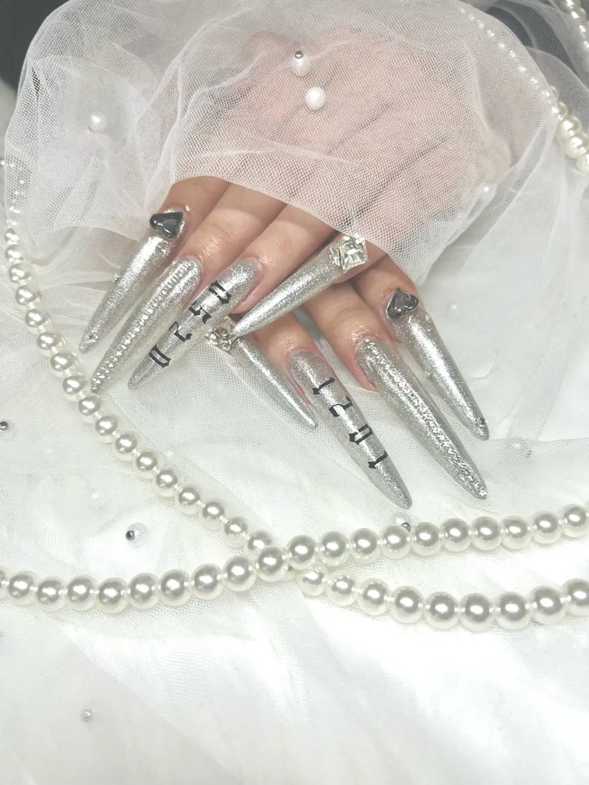 ネイル ハンドネイル 【Laule‘a 】のネイルデザイン