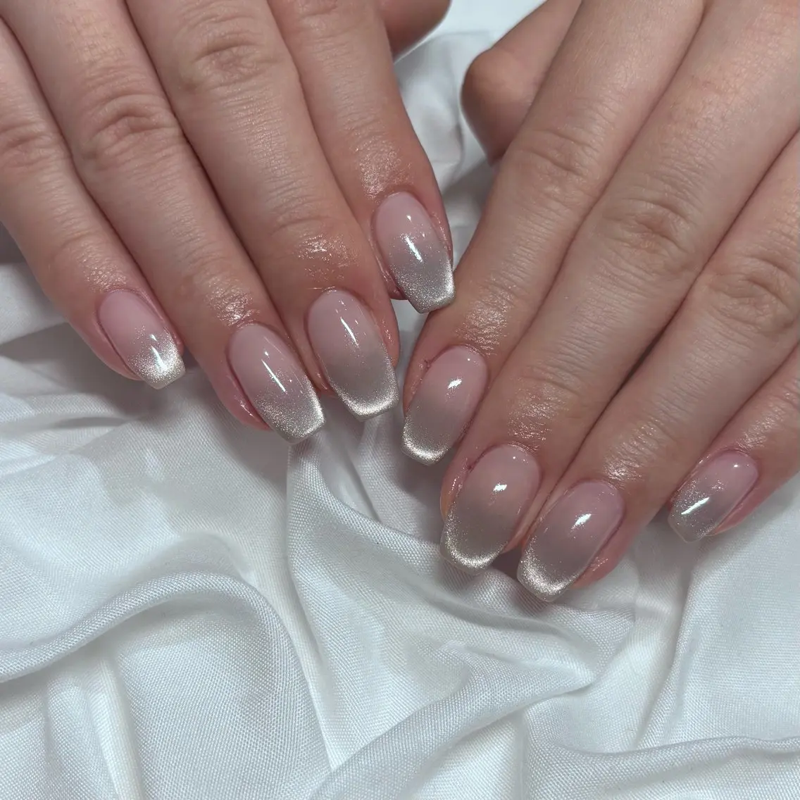 ネイル アートネイル フレンチネイル グラデーション キラキラネイル マグネットネイル nailist mayu 💅🏻のネイルデザイン