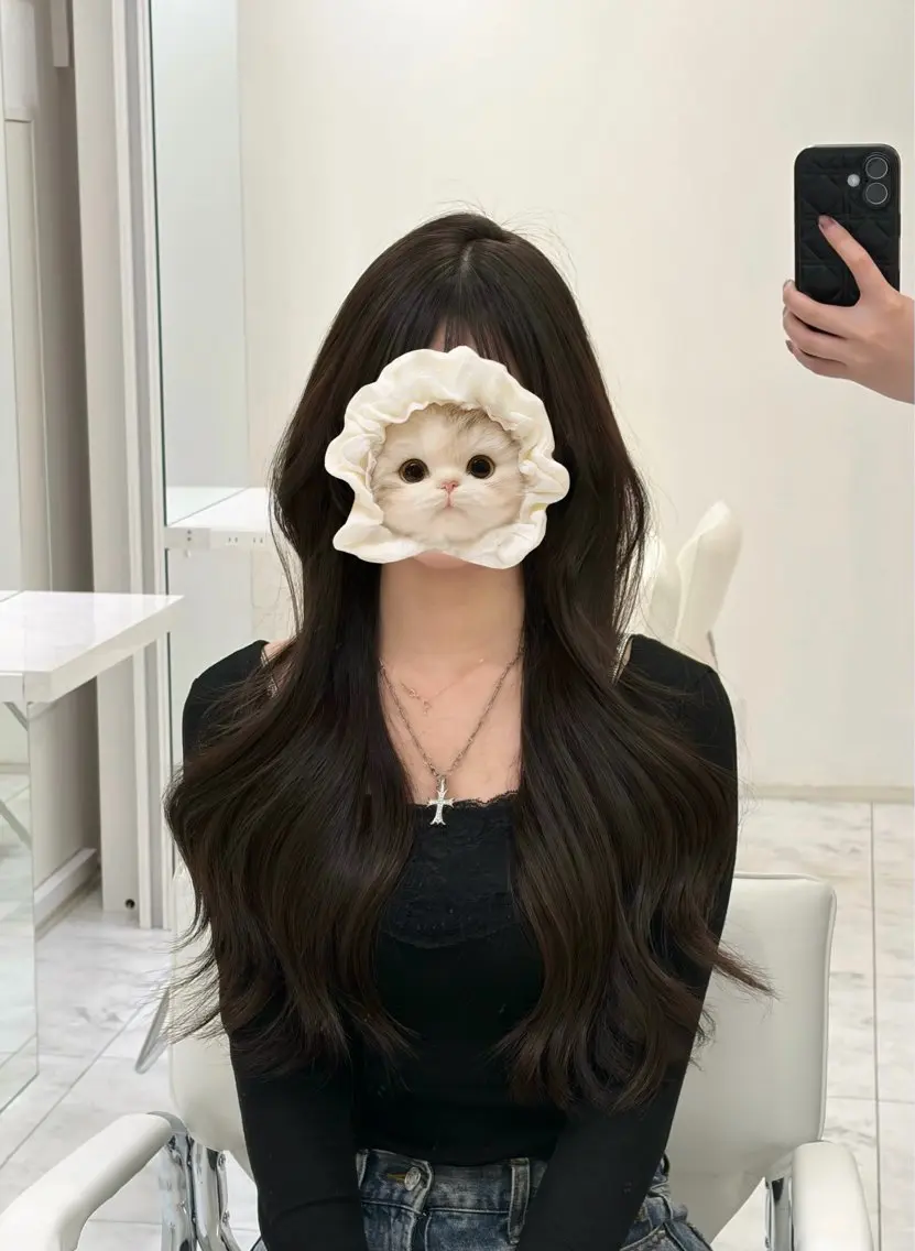 ロング カラー 𝑲𝑨𝑶𝑹𝑼 純欲ワンホンヘアのヘアスタイル