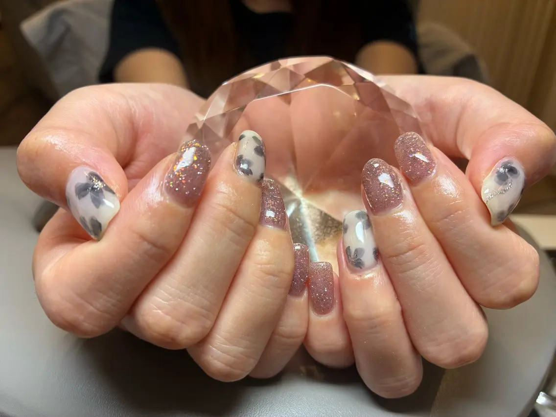 ネイル ハンドネイル ECRLN Atsumiのネイルデザイン