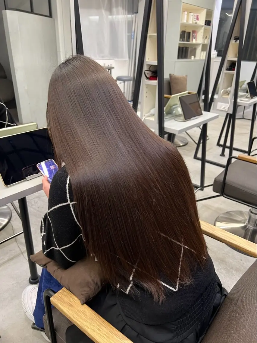 ロング パーマ 髪質改善 レイヤーカット 縮毛矯正 トリートメント 酸性ストレート 縮毛矯正 🍒モテ暖色カラー × うる艶✧ ゆなのヘアスタイル
