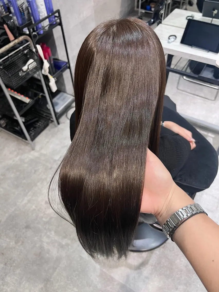 ロング カラー ブラウンカラー ユナ .難波駅徒歩5分のヘアスタイル