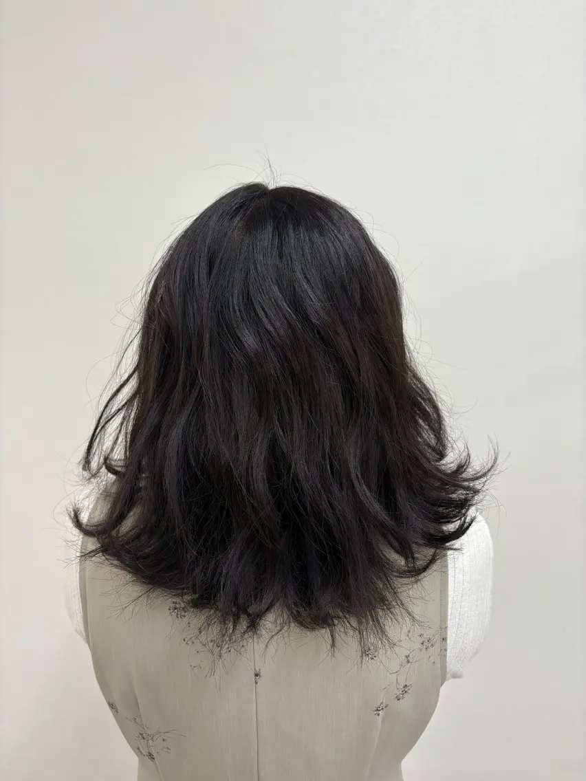 ミディアム ヘアカラー 髪質改善ELSA元町 城内譲のヘアスタイル