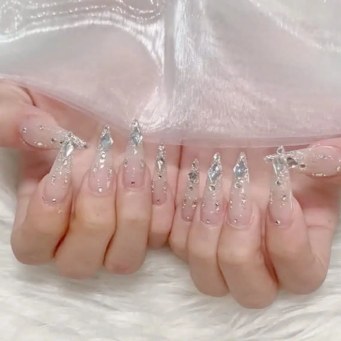ネイル ハンドネイル Rinaky Amee Nailのネイルデザイン