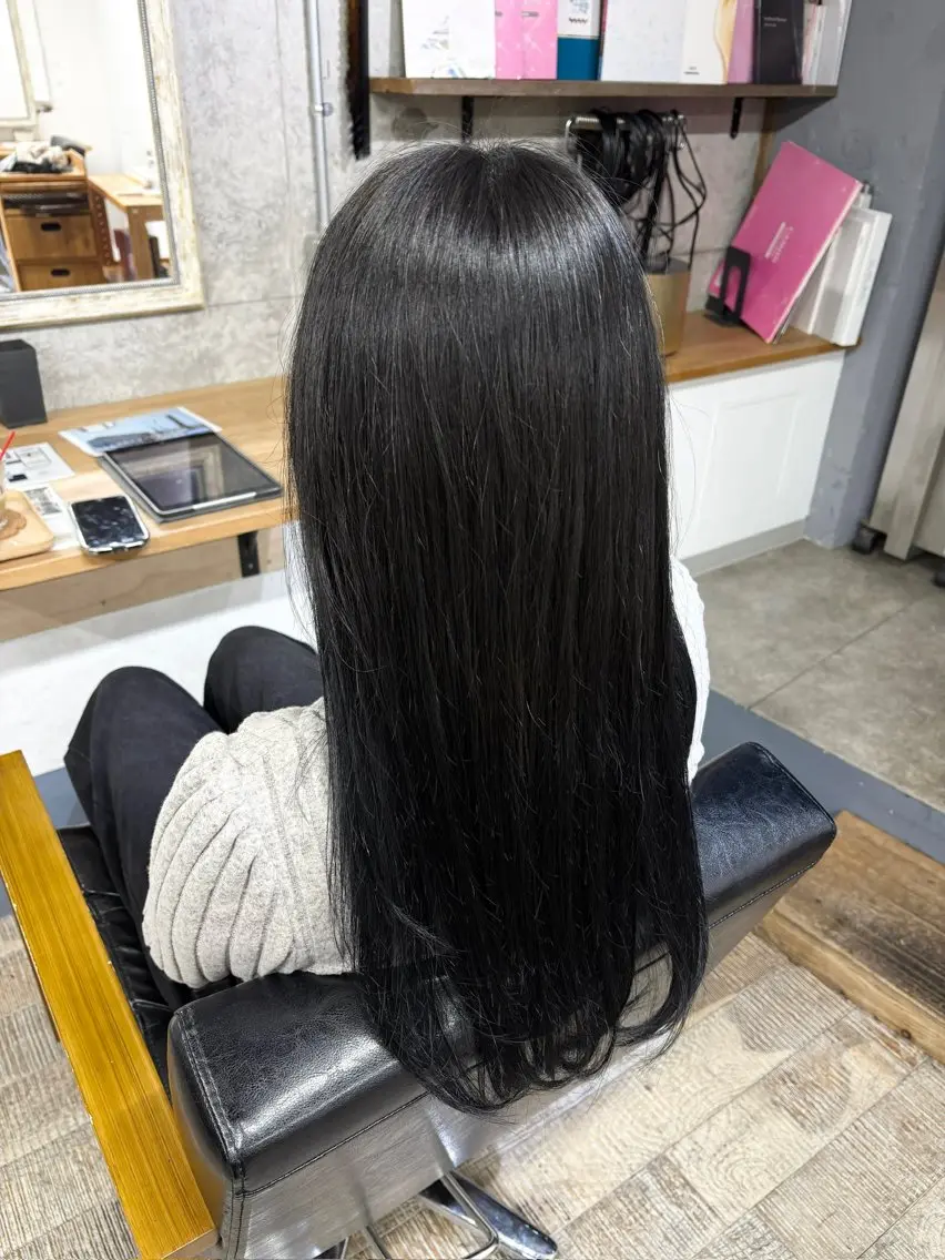 ロング カラー 黒髪 ブルーカラー ブルーブラック ヘアカラー 大日向 彩音🫧🎀のヘアスタイル