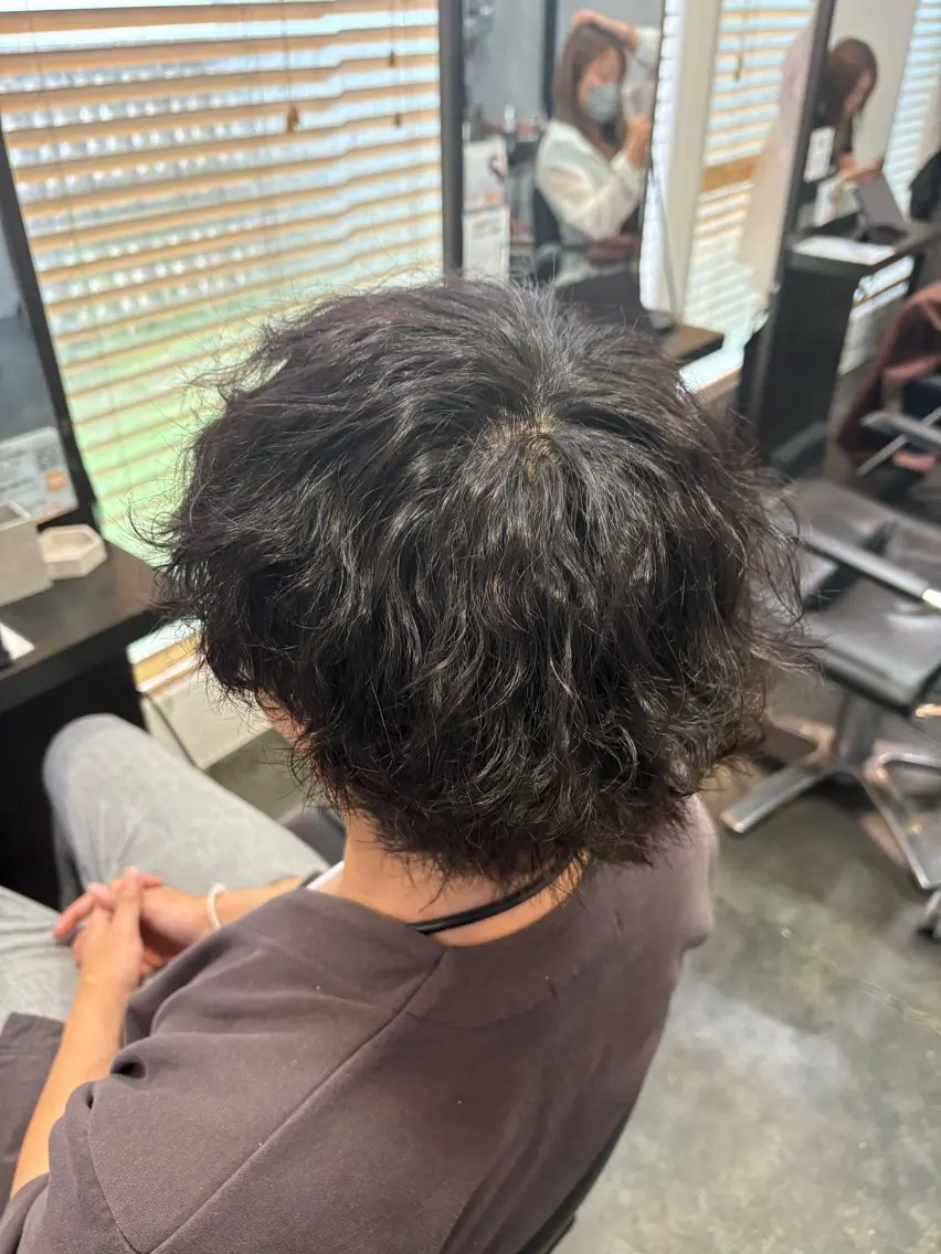 パーマ メンズ メンズパーマ ツイストスパイラルパーマ スパイラルパーマ 奥山 和奏のヘアスタイル