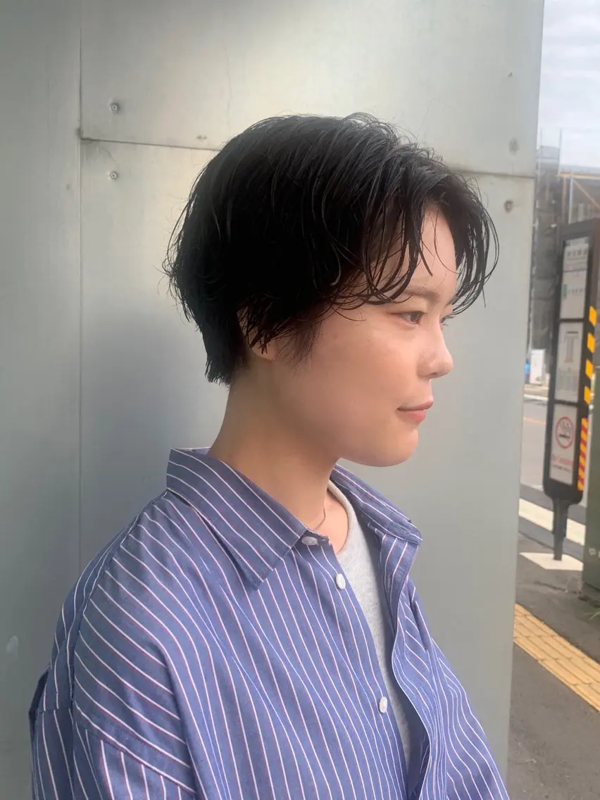 ショート カラー ショートヘア 末次 史奈のヘアスタイル