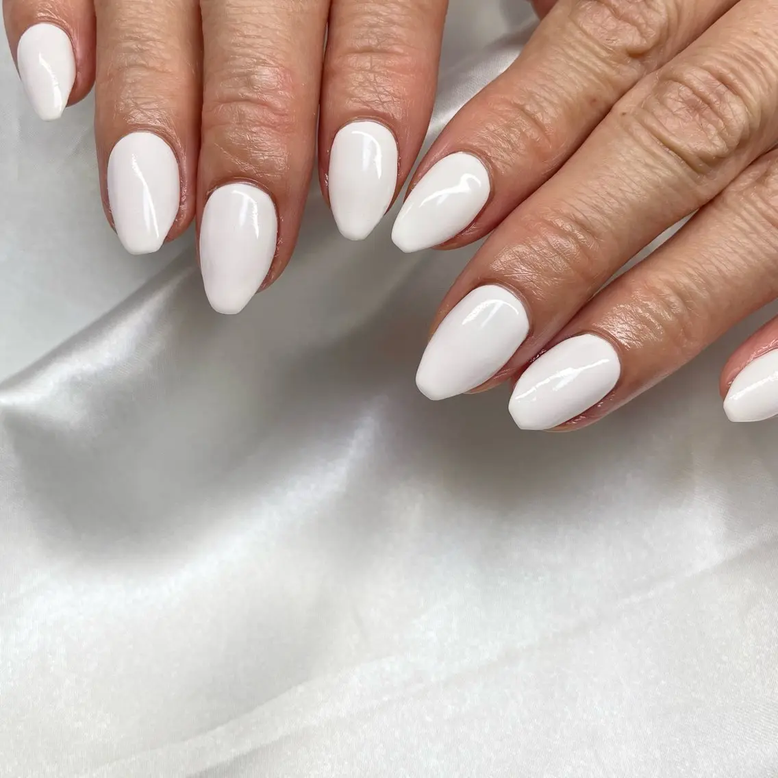 ネイル ワンカラーネイル ホワイト ハンドネイル Mynail プライベートサロンのネイルデザイン