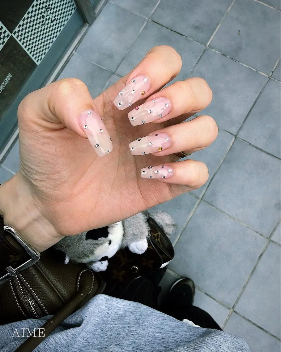 ネイル シンプルネイル ハンドネイル AIME （momo）のネイルデザイン