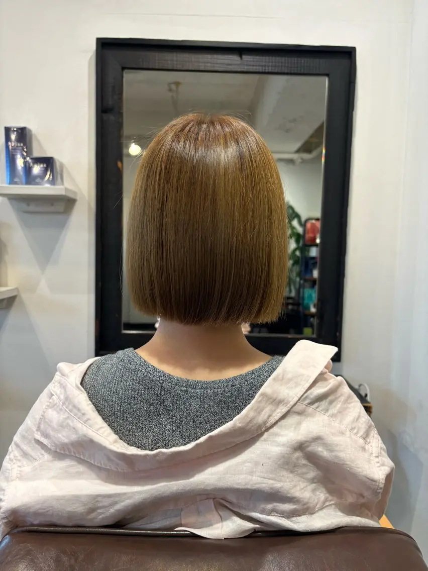 ショート ボブ こやなぎ れいなのヘアスタイル