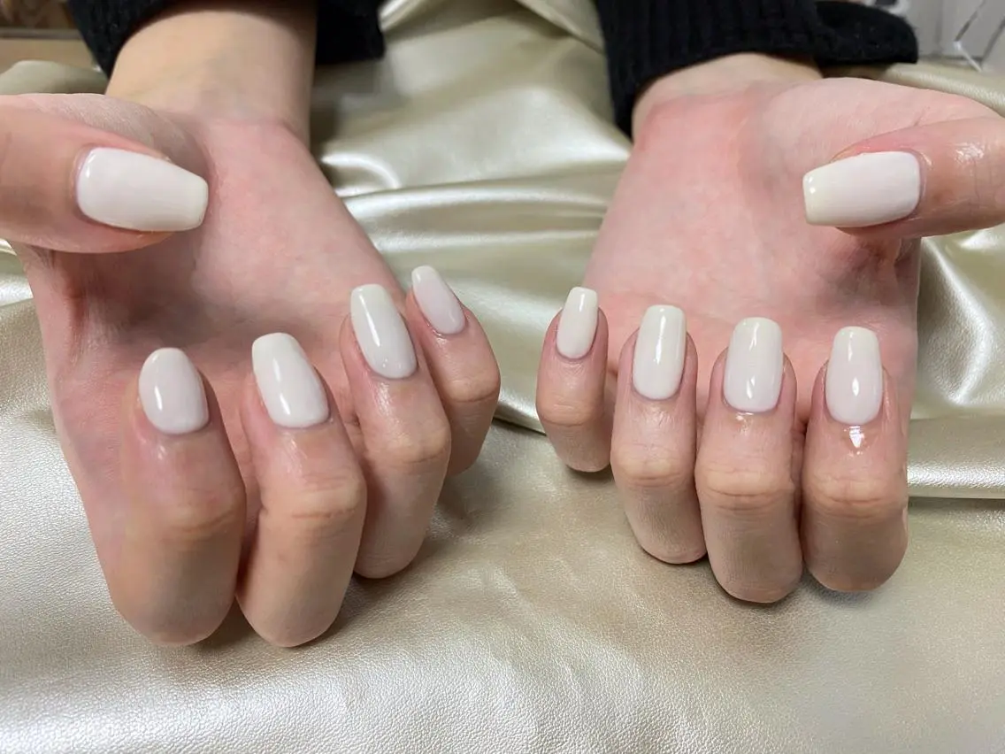 ネイル ワンカラーネイル ハンドネイル mogunail &blowのネイルデザイン