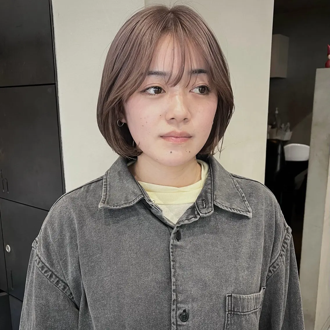 ショート カラー ボブレイヤー グレージュ ミルクティーグレージュ ボブ 韓国風ヘア カット ヘアカラー なな/ICI/レイヤ ーパーマ/上前津のヘアスタイル