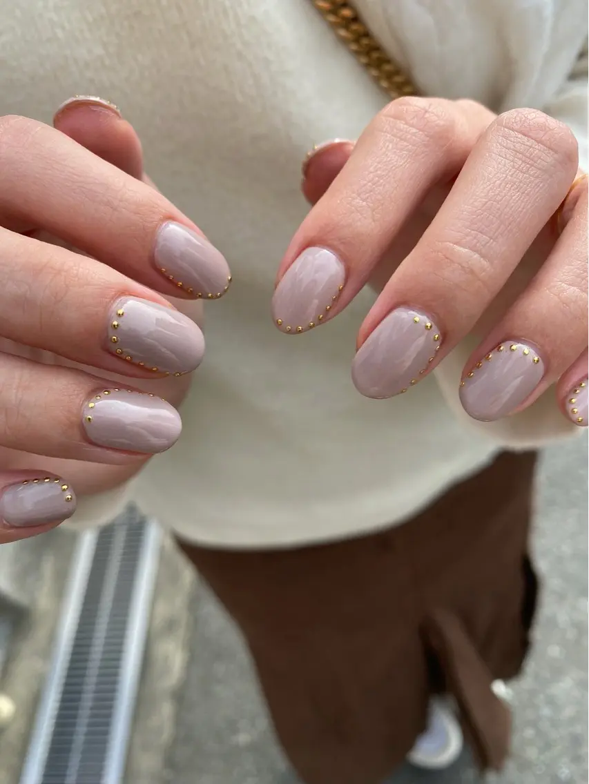 ネイル オフィスネイル ワンカラーネイル シンプルネイル ハンドネイル aneu. -アヌ- 💅🫧reinaのネイルデザイン