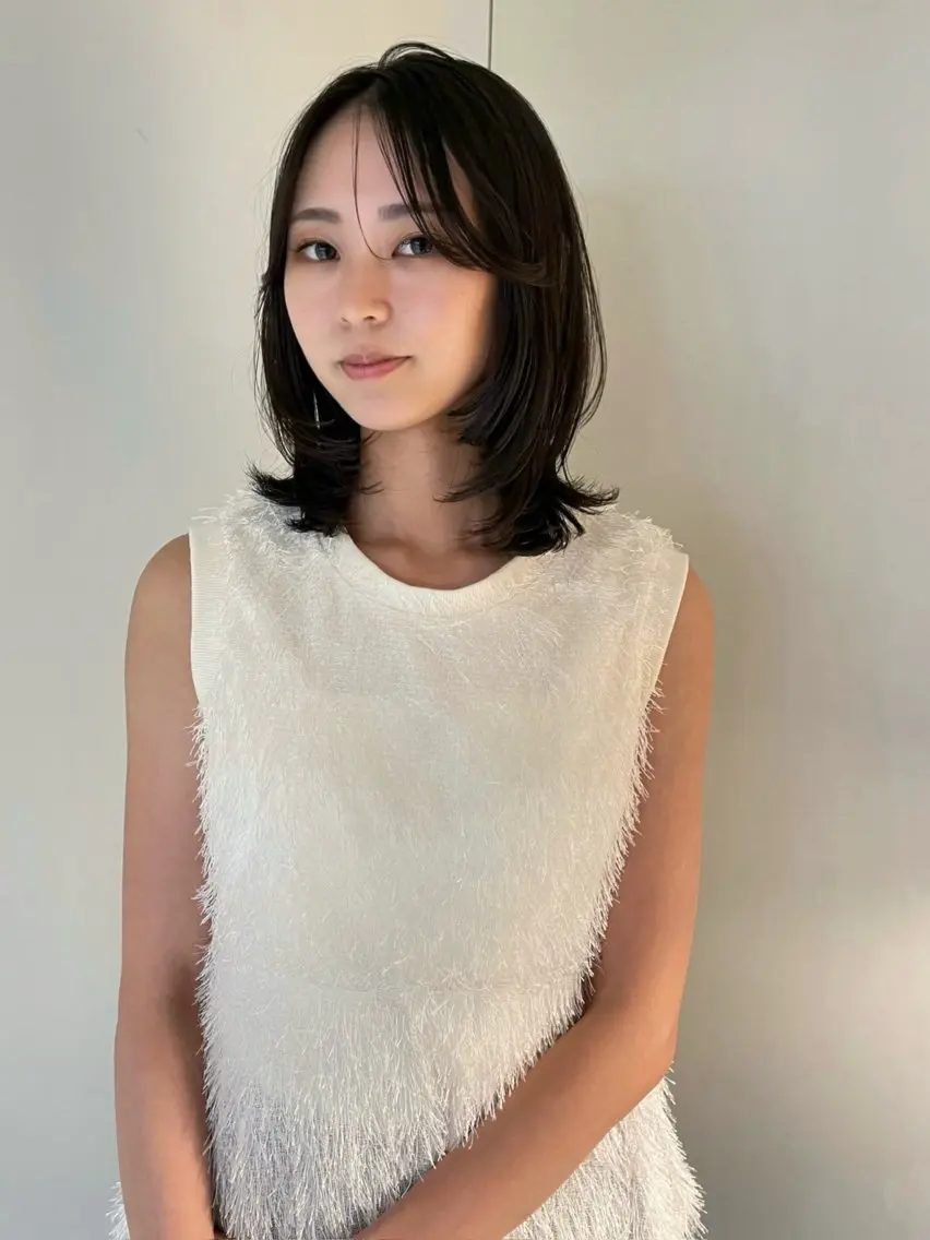 ミディアム カラー パーマ ミディアムレイヤー レイヤーカット 似合わせカット 艶カラー／ラフボブ 🪶表参道／remiのヘアスタイル