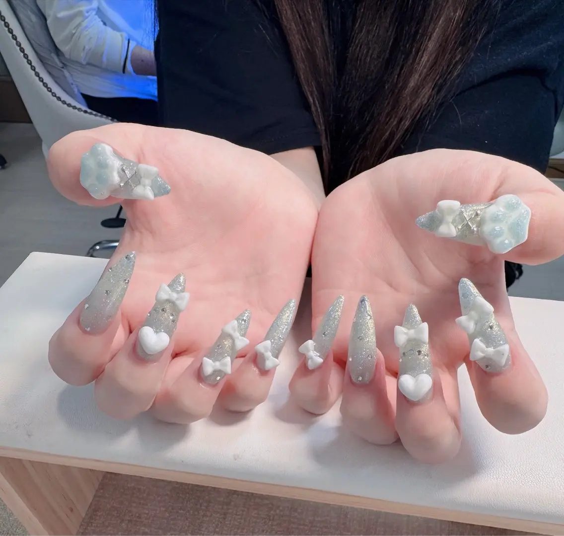 ネイル フレンチネイル ジェルネイル ハロウィン キラキラネイル 韓国ネイル ハンドネイル H.baby Nail Salonのネイルデザイン
