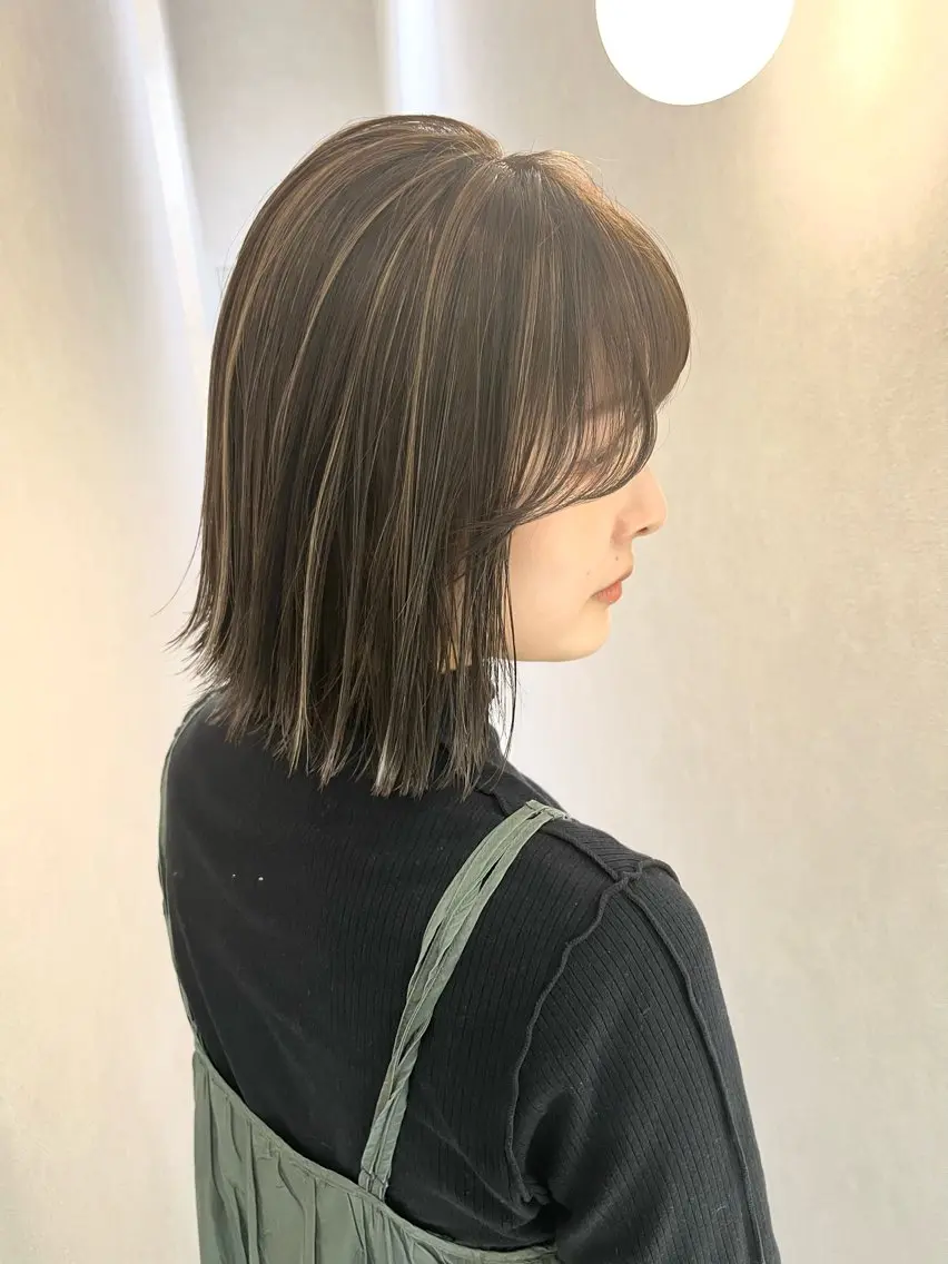 ショート ハイライト 岩瀬 翔太のヘアスタイル