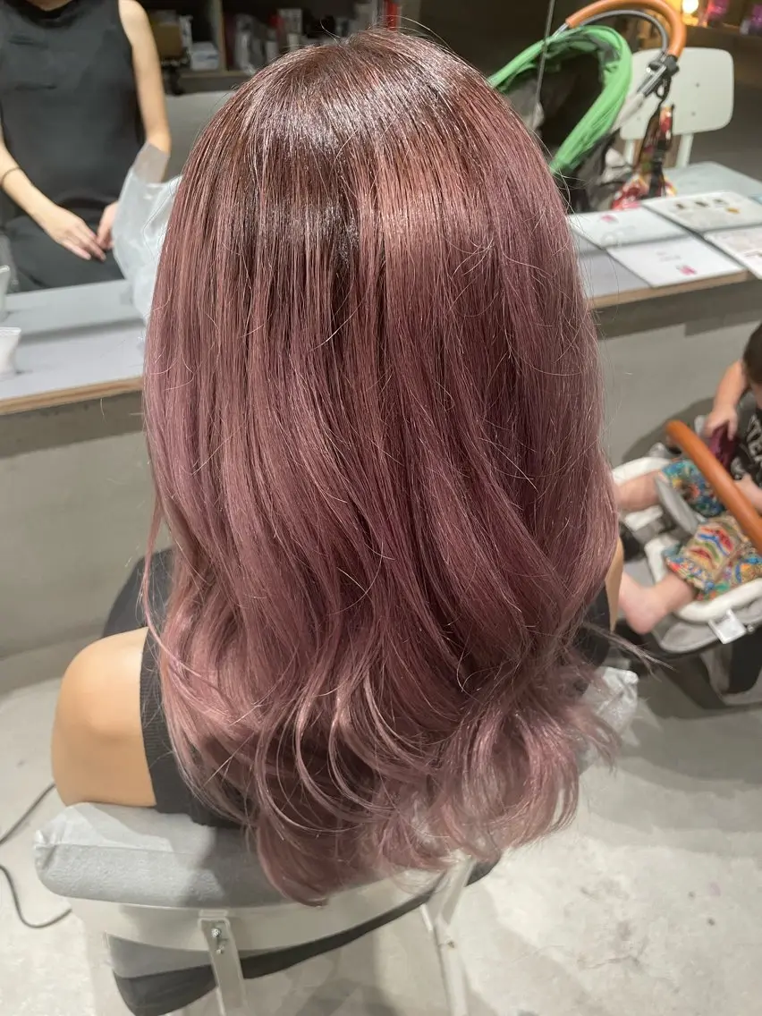 セミロング ヘアカラー 井口 侑香のヘアスタイル