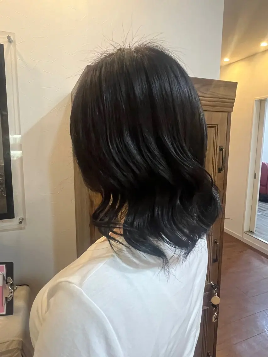 カラー アッシュ 黒髪 透明感カラー ダークアッシュ 田中 こころのヘアスタイル