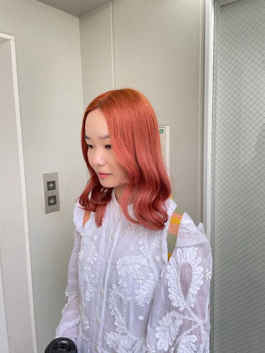 セミロング カラー ヘアアレンジ ピンクカラー ヘアカラー トリートメント ヘッドスパ ヘアセット 艶カラー✨縮毛矯正✨ 翁長孝輔のヘアスタイル