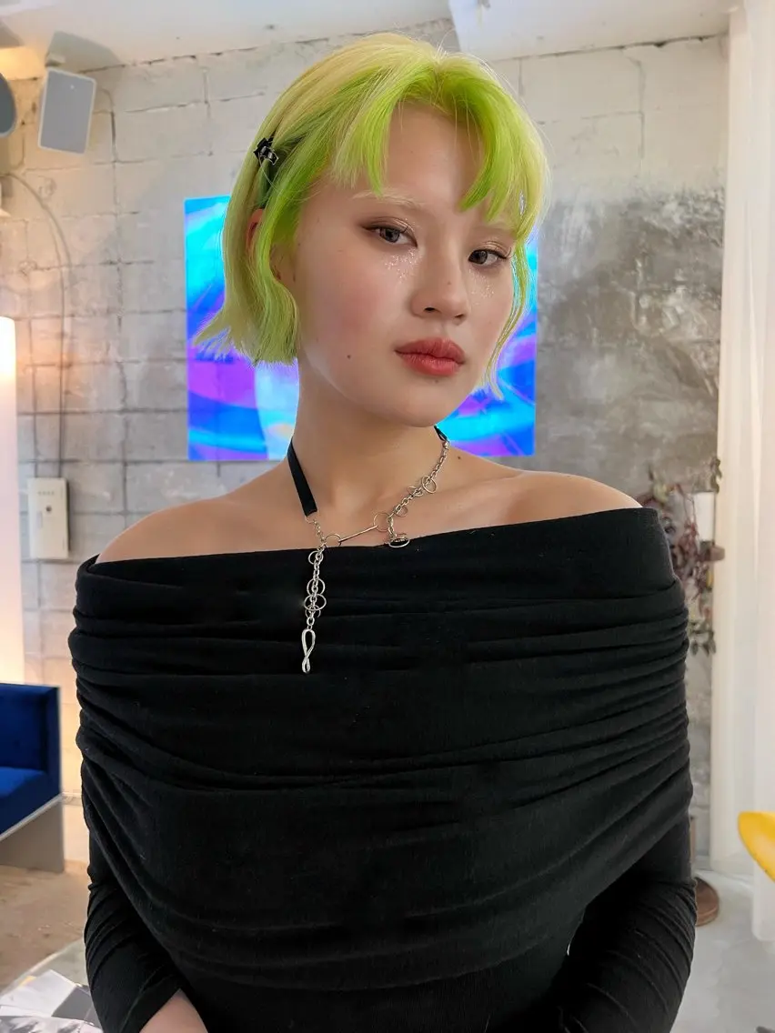 ミディアム カラー カット ヘアカラー 圧倒的デザイン力 店長🎨RENAのヘアスタイル