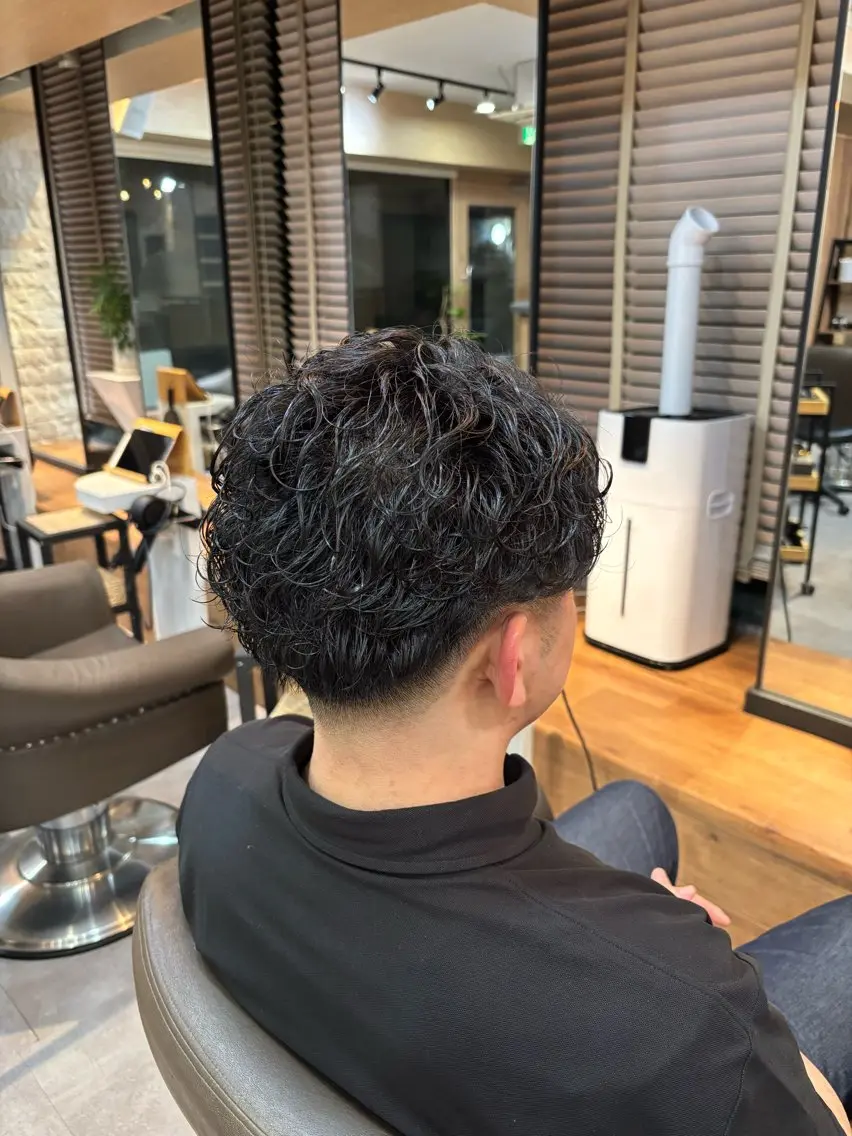 パーマ メンズ 日髙 愛華のヘアスタイル