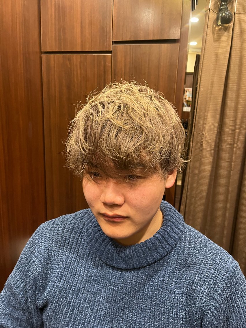 メンズ ヒロ銀座川崎 志田健介のヘアスタイル