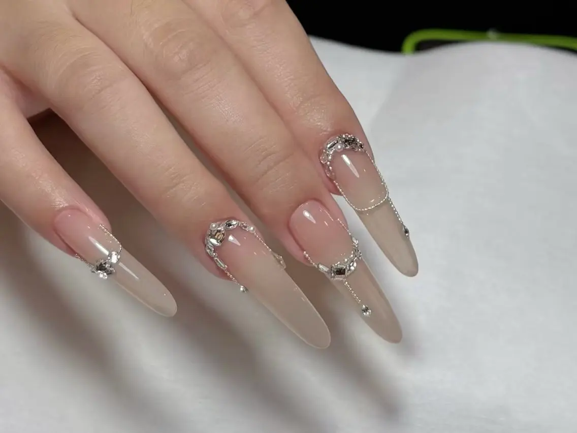 ネイル ハンドネイル Luna Gladeのネイルデザイン