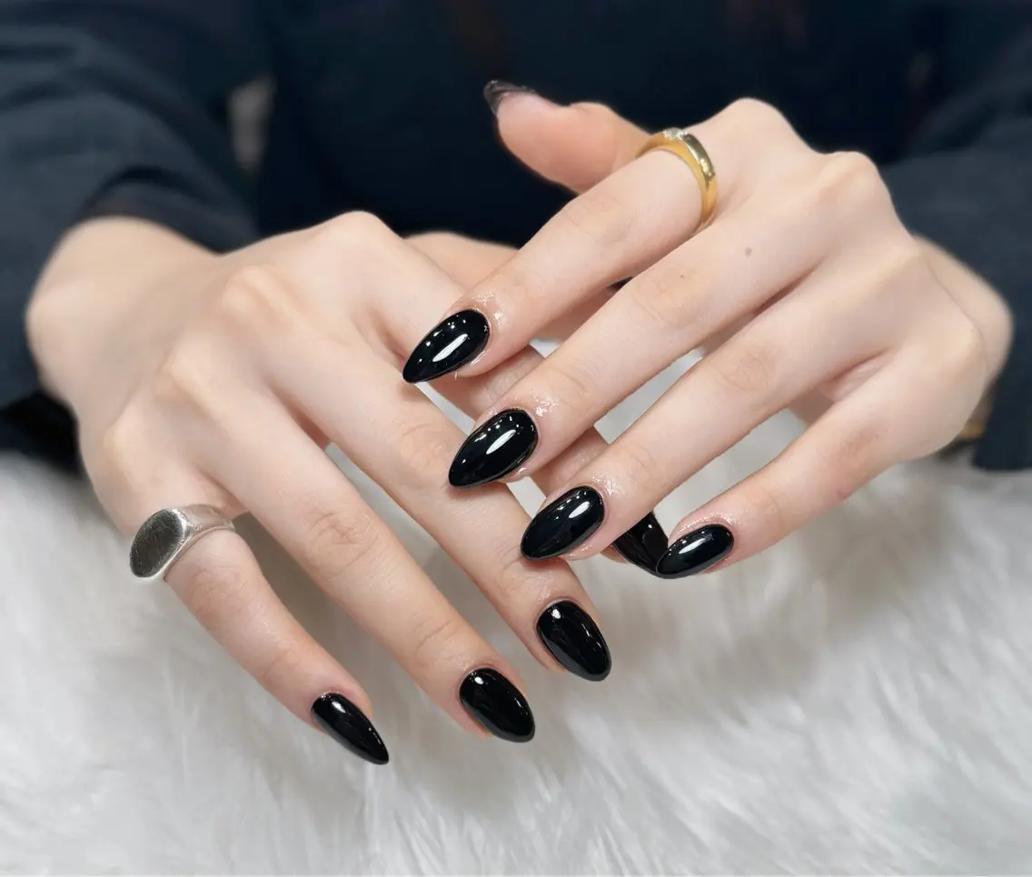 ネイル オーロラネイル チークネイル フットネイル フレンチネイル ジェルネイル ハンドネイル Nichi Nailsのネイルデザイン