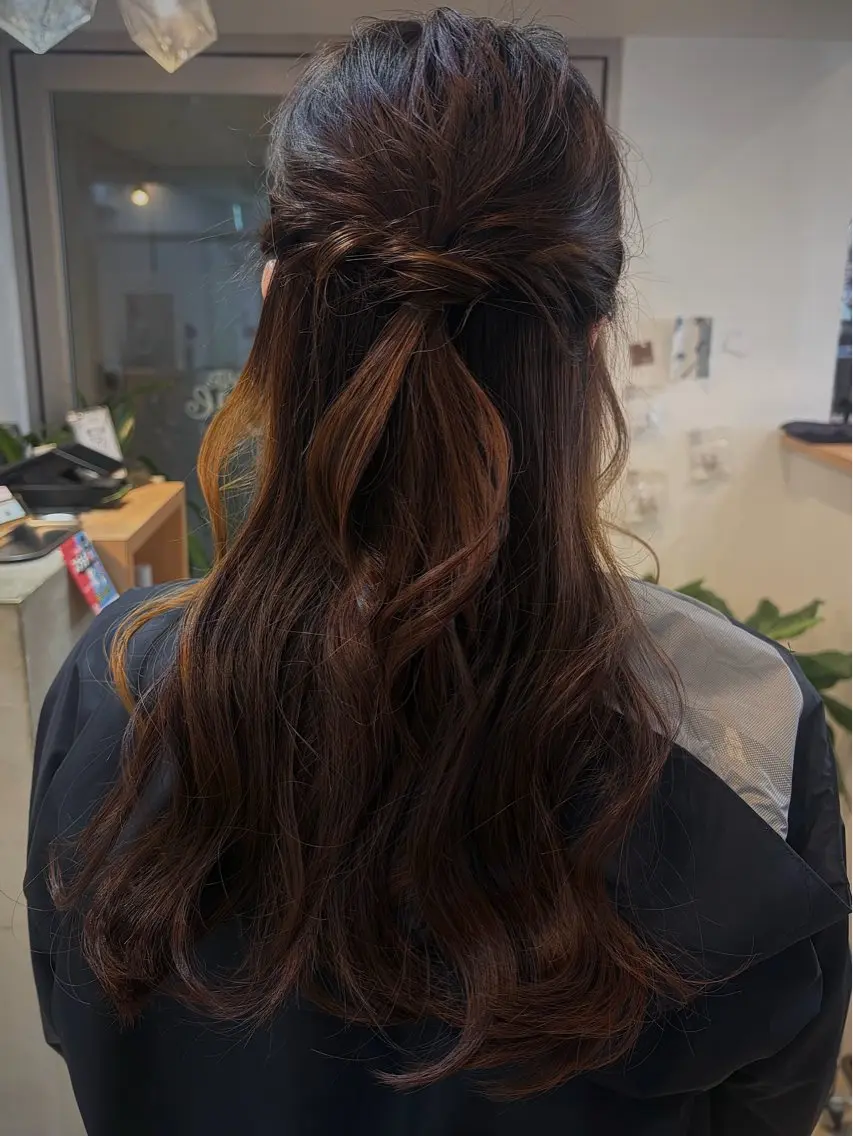 ロング ヘアアレンジ ハーフアップ レイヤーカット ヘアセット cana 札幌レイヤースタイルのヘアスタイル