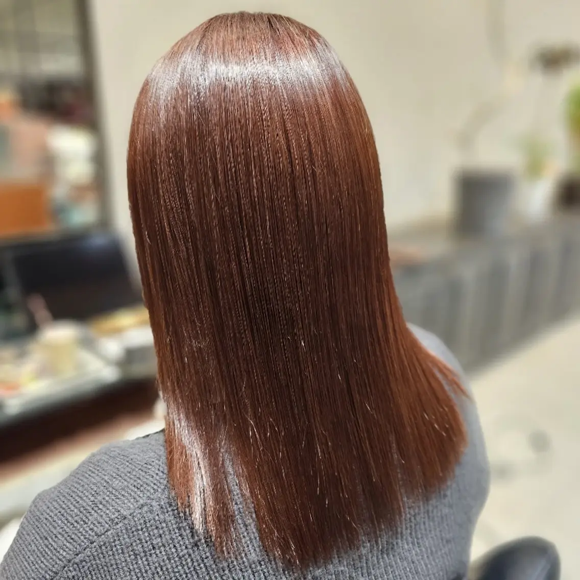 セミロング カラー 髪質改善 縮毛矯正 【髪質改善美容師】t occa茨木篠原健太のヘアスタイル