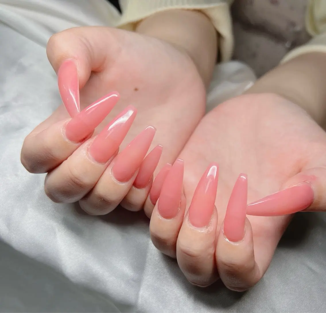 ネイル 長さ出し グラデーション 卒業式 キラキラネイル マグネットネイル ハンドネイル Lee Nailsのネイルデザイン