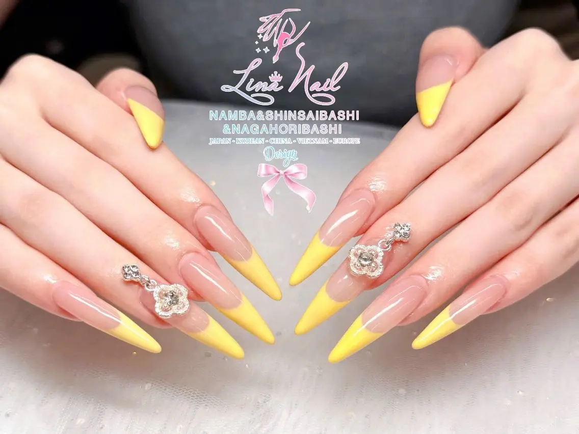 セミロング ハンドネイル Linanail Nambaのマツエク・マツパデザイン