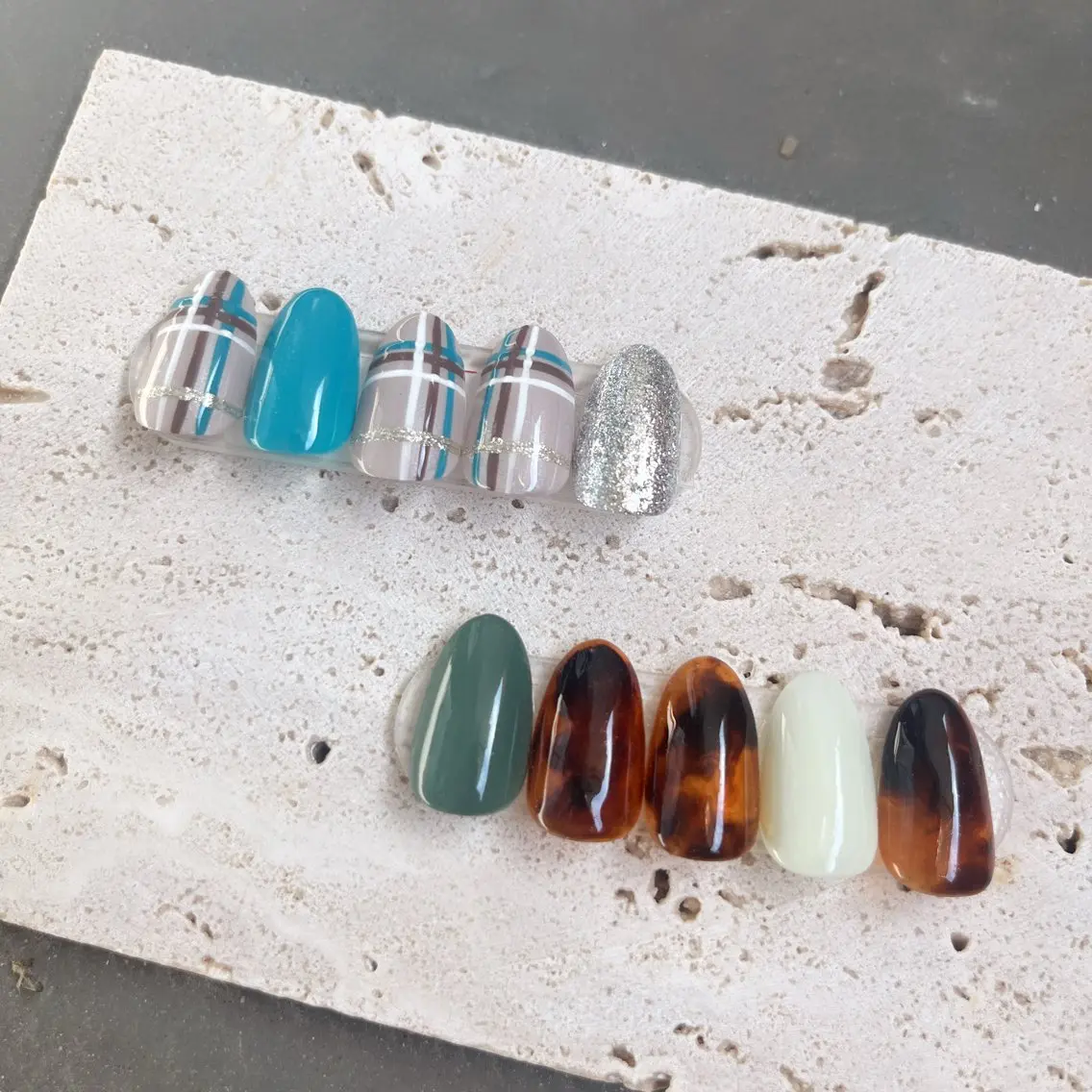 ネイル ハンドネイル li___nail 31のネイルデザイン