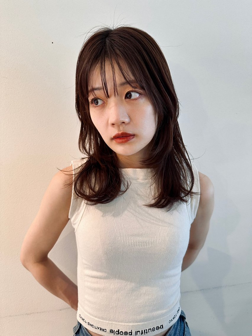 セミロング カラー パーマ レイヤーカット カット ヘアカラー トリートメント 似合わせ透明感カラー KANAのヘアスタイル