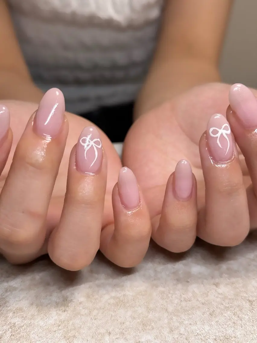 ネイル アートネイル 持ち込み ワンカラーネイル リボン Bell Nailのネイルデザイン