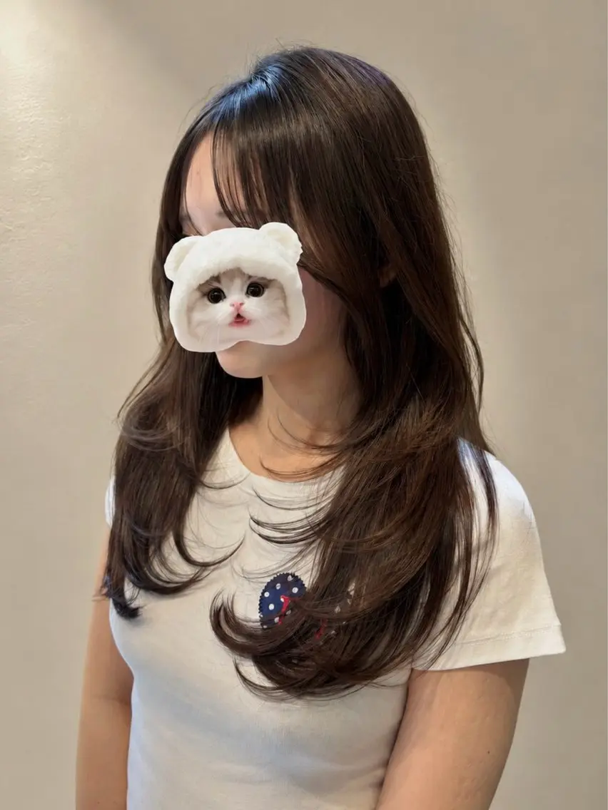ロング カラー カット ヘアカラー トリートメント 透明感カラー アオイのヘアスタイル