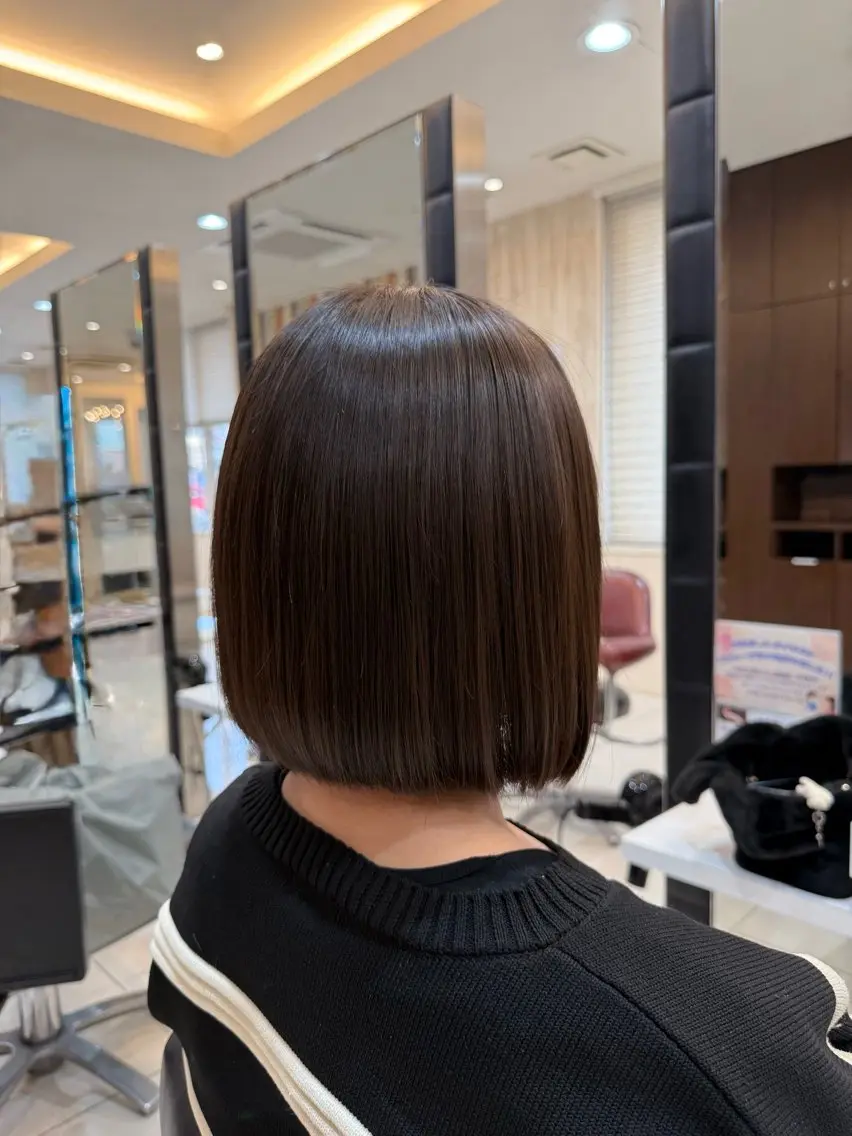 ミディアム ボブ 縮毛矯正 平石 花音のヘアスタイル