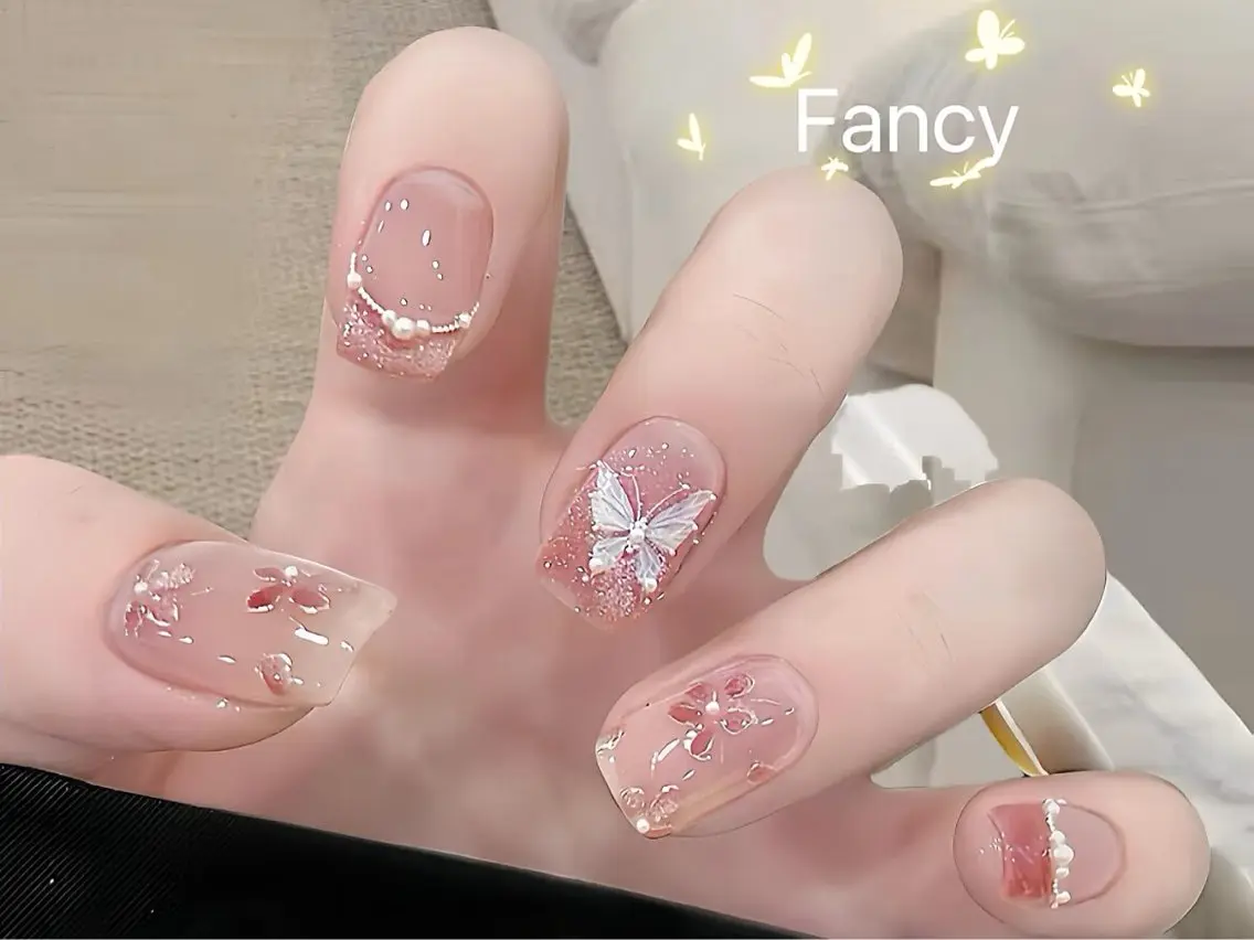 ネイル チークネイル フットネイル グラデーション 韓国ネイル ニュアンスネイル Fancyネイル サロン練馬店のネイルデザイン
