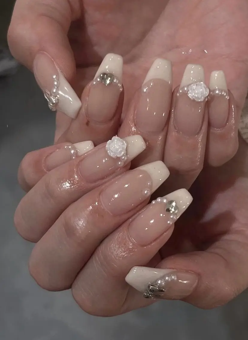 ネイル 長さ出し フレンチネイル グラデーション 卒業式 マグネットネイル ハンドネイル MIHANA NAILのネイルデザイン