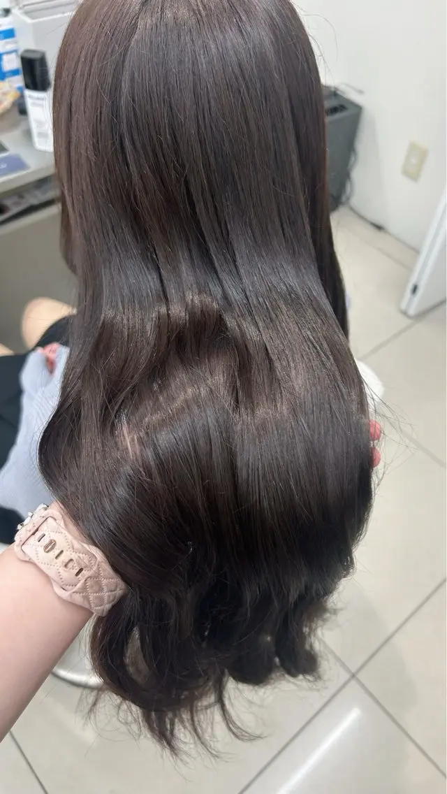 カラー ブラウンカラー 透明感カラー ダークブラウン 岡野 真帆のヘアスタイル