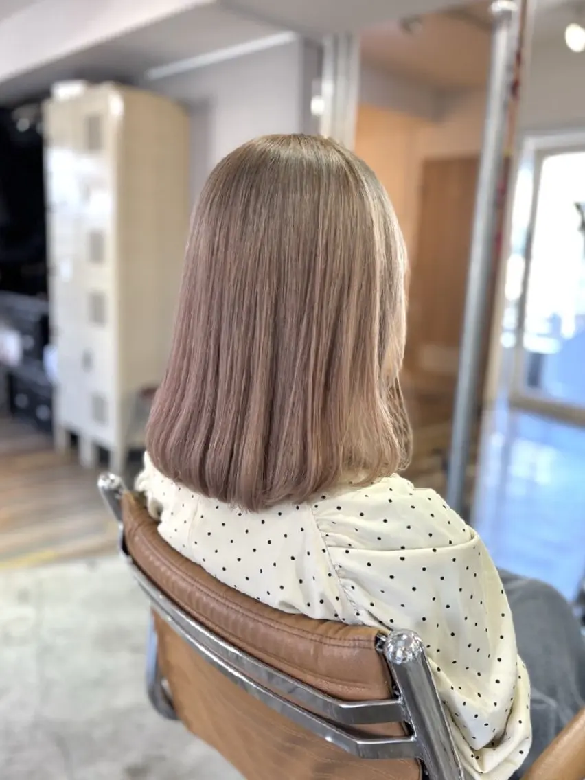 ミディアム カラー ベージュカラー ブリーチ ヘアカラー トリートメント coii コイ【原宿/表参道】のヘアスタイル