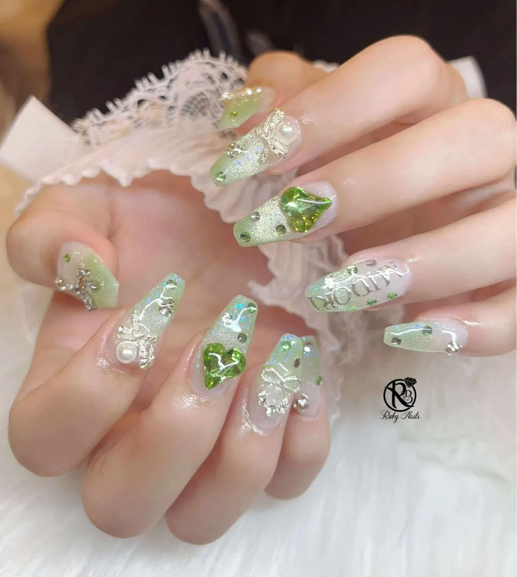 ネイル ハンドネイル RUBY Nail 日暮里店のネイルデザイン
