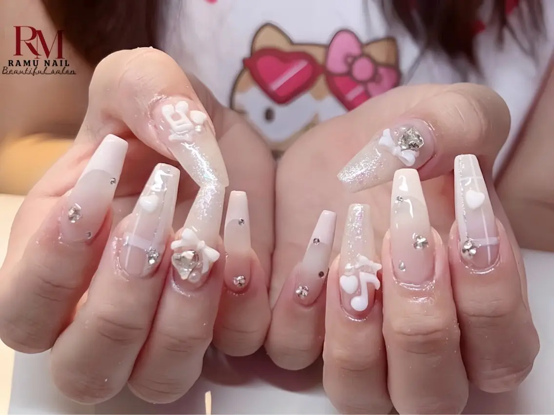 ネイル キラキラネイル マグネットネイル ミラーネイル ピンク 夏ネイル ハンドネイル RAMU Nail 恵比寿店のネイルデザイン