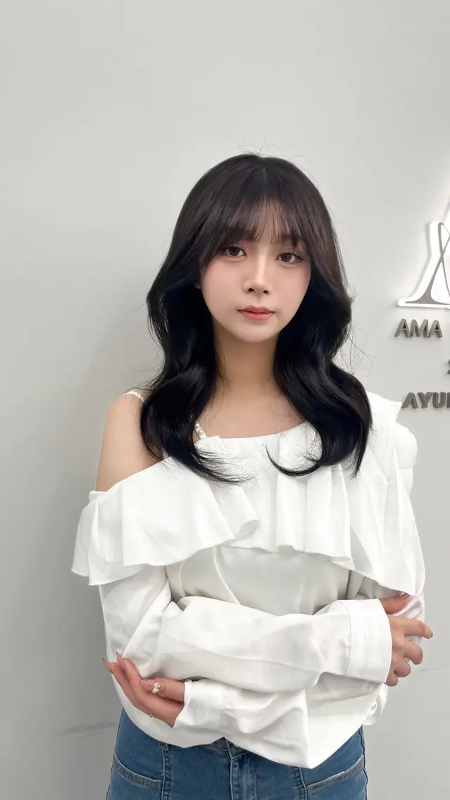 カラー アッシュ ベージュカラー 黒髪 ブリーチ ブルーカラー 透明感カラー✨🩵 韓国ヘアkanatoのヘアスタイル
