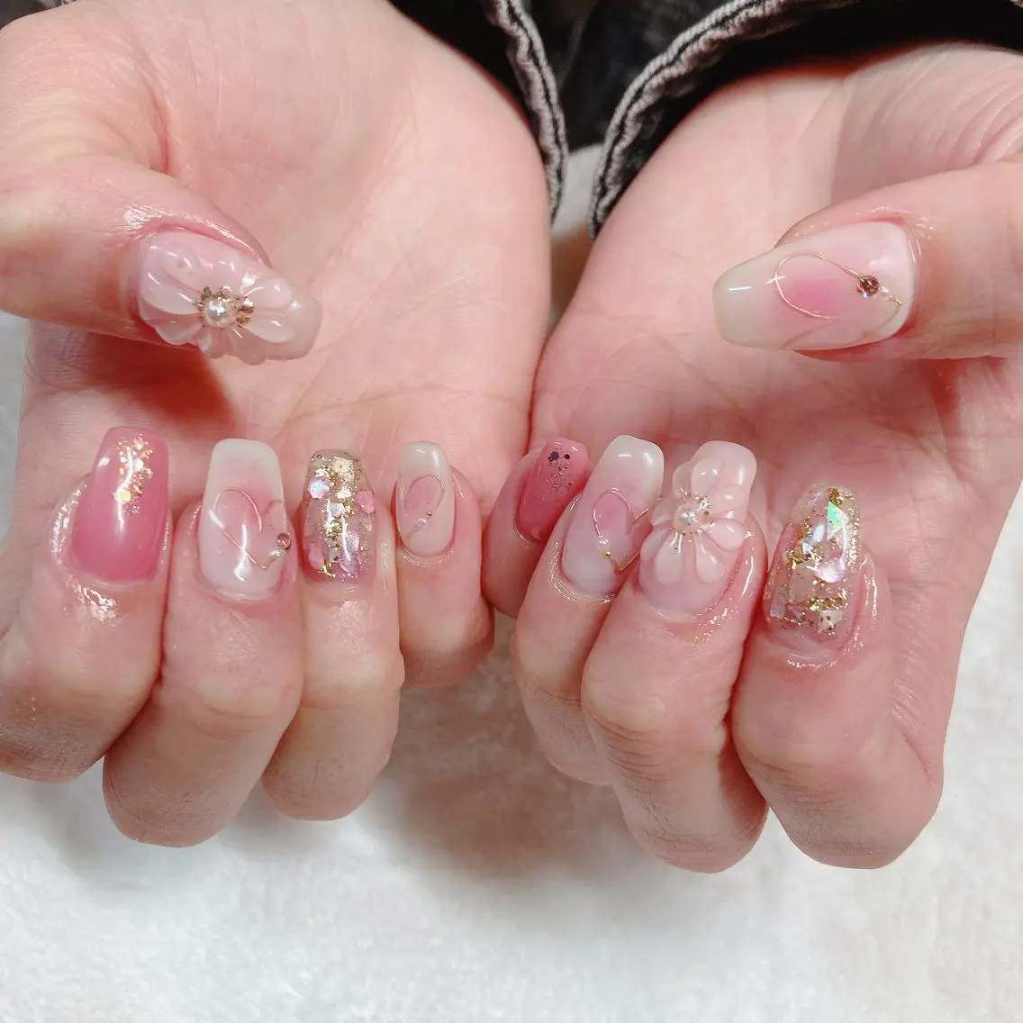 ネイル ハンドネイル 根津 綾子のネイルデザイン
