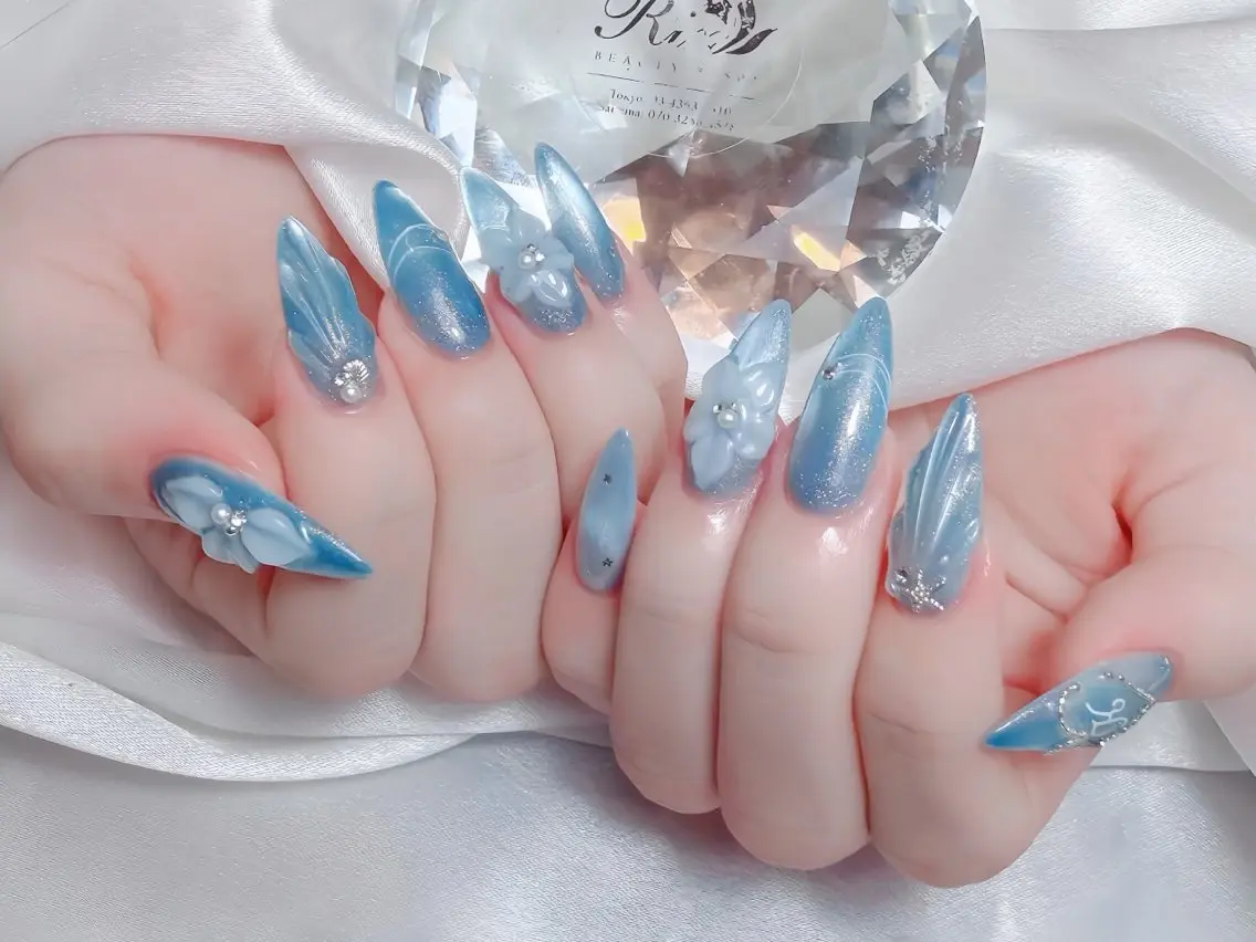 ネイル フットネイル フレンチネイル ジェルネイル マグネットネイル 持ち込み ハンドネイル Rin Nail 新大久保店のネイルデザイン