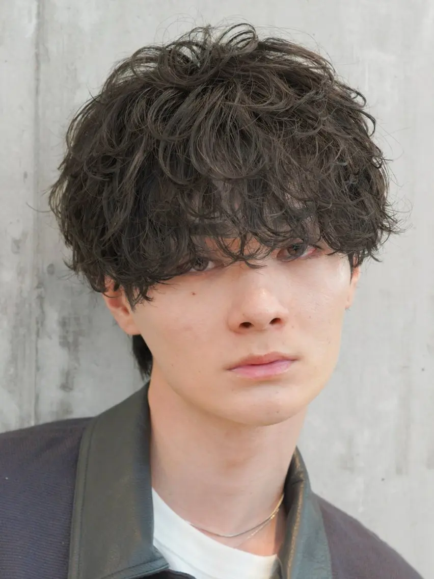 パーマ メンズ フェザーパーマ マッシュ メンズパーマ 学生（メンズ向け） メンズツイストパーマ カット パーマ レイヤーカット/無料 カットモデル/カズのヘアスタイル