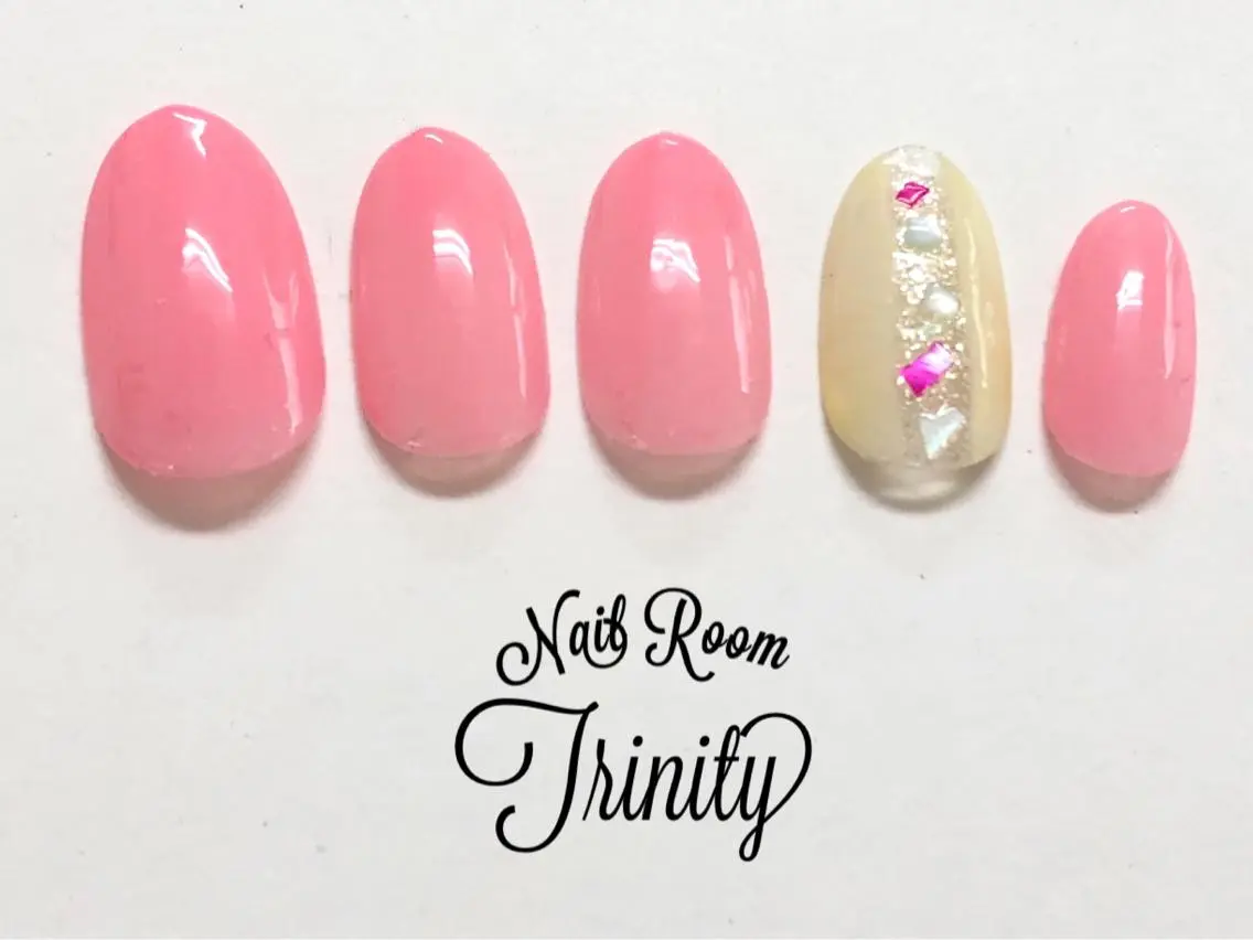 ネイル ハンドネイル Trinity staffのネイルデザイン