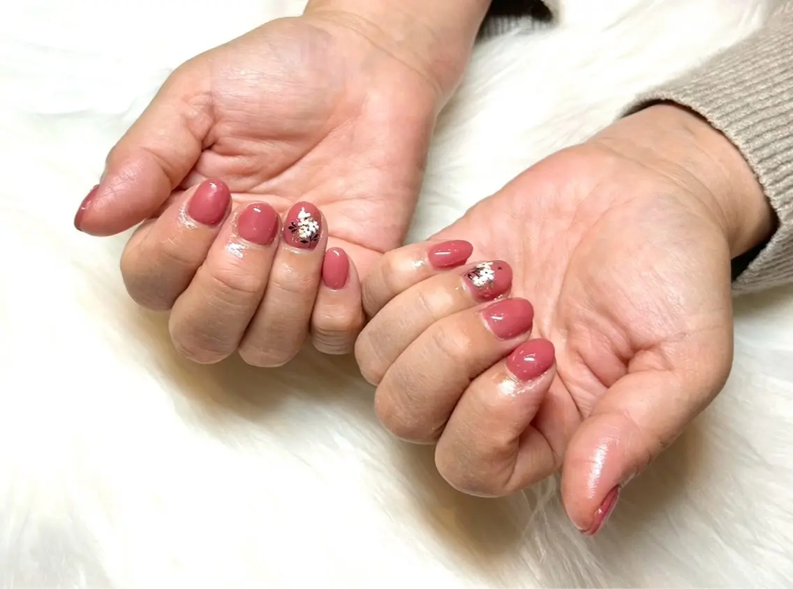 ネイル フレンチネイル ジェルネイル マグネットネイル ミラーネイル 持ち込み 頑張る女性の味方✴︎ M.i nail ♡のネイルデザイン